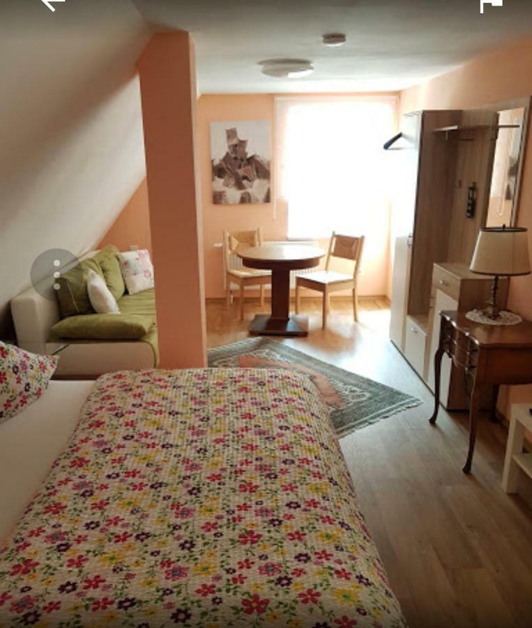 Pension Moserhaus Harburg  Esterno foto